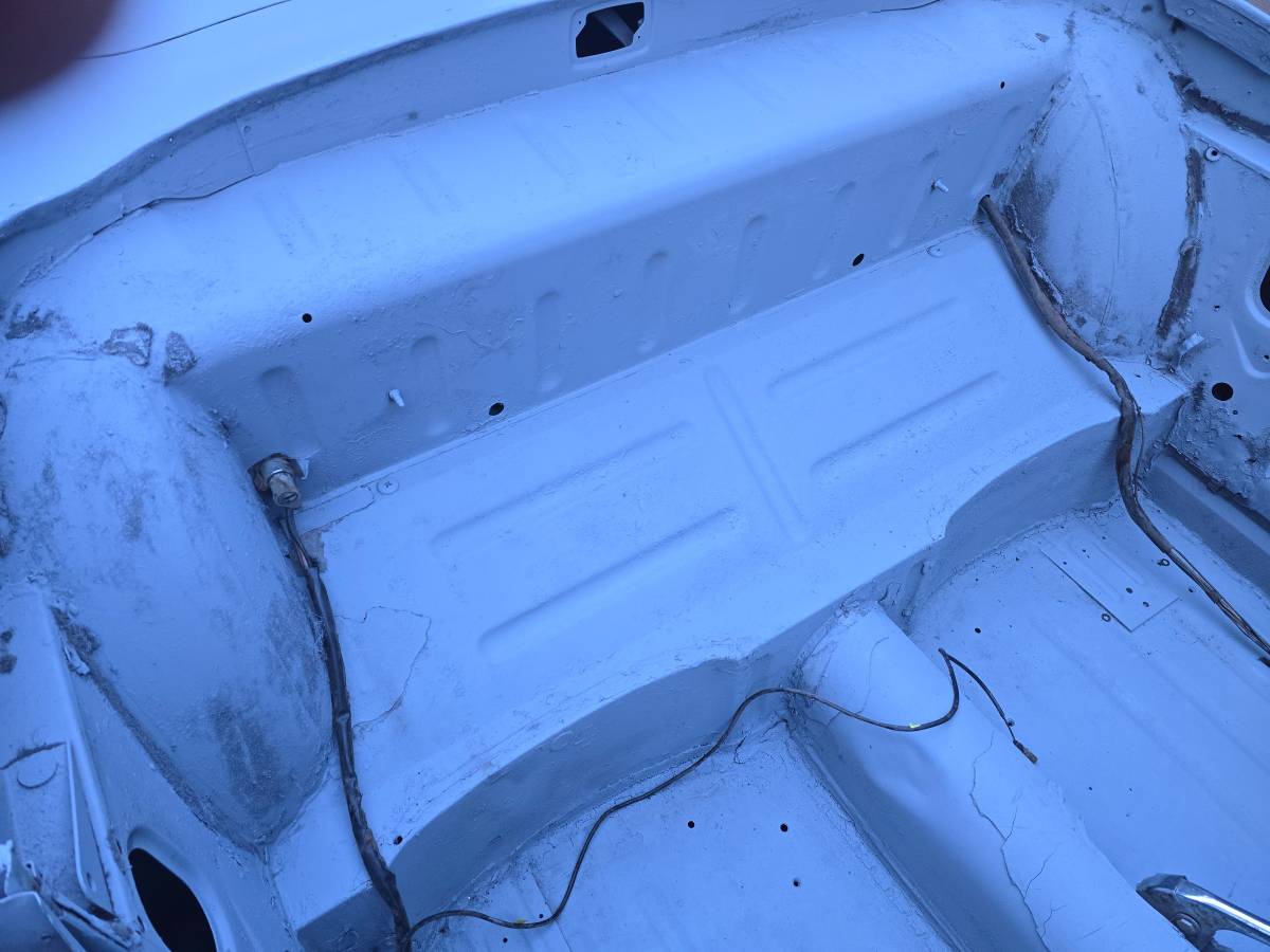 Jaguar-xke-1967-grey-16