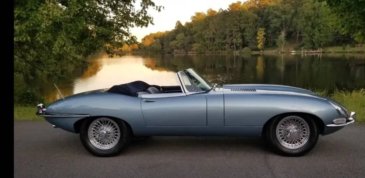 Jaguar-xke-1967-grey-17