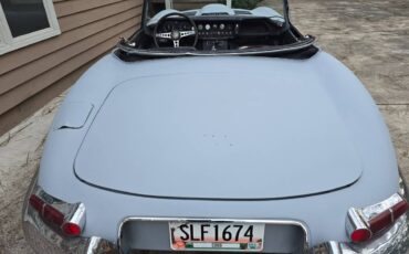 Jaguar-xke-1967-grey-3