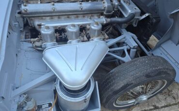 Jaguar-xke-1967-grey-6