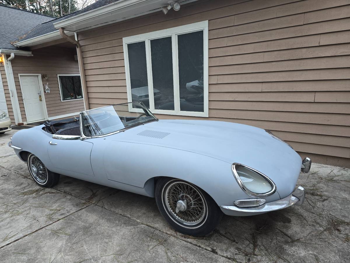 Jaguar-xke-1967-grey