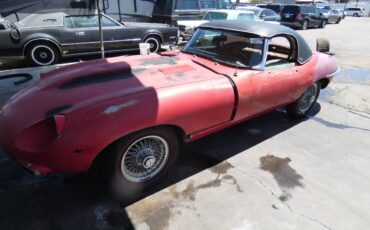 Jaguar-xke-convertible-1969-31