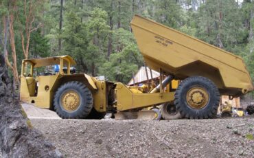 Jarvis-clark-diesel-1964-yellow-1