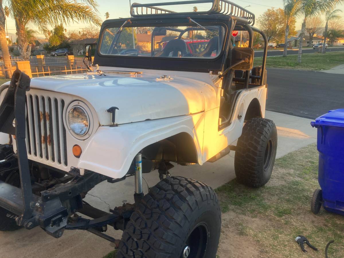 Jeep-1955-white-5