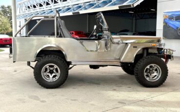 Jeep-CJ-1979-SUV-3