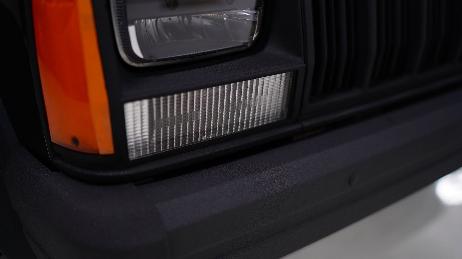 Jeep-Cherokee-1995-SUV-16