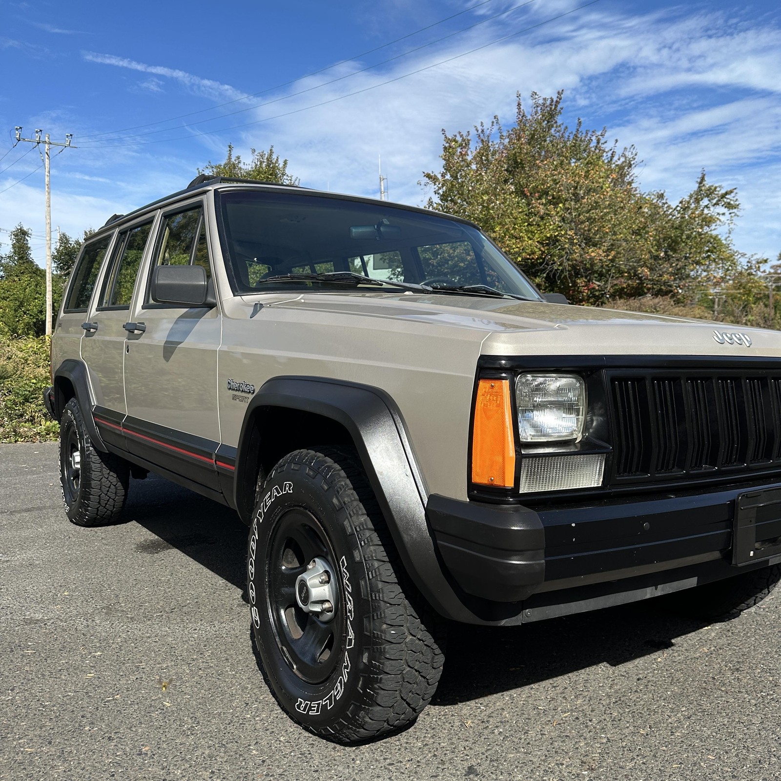 Jeep-Cherokee-1996-SPORT-UTILITY-4-DR-11