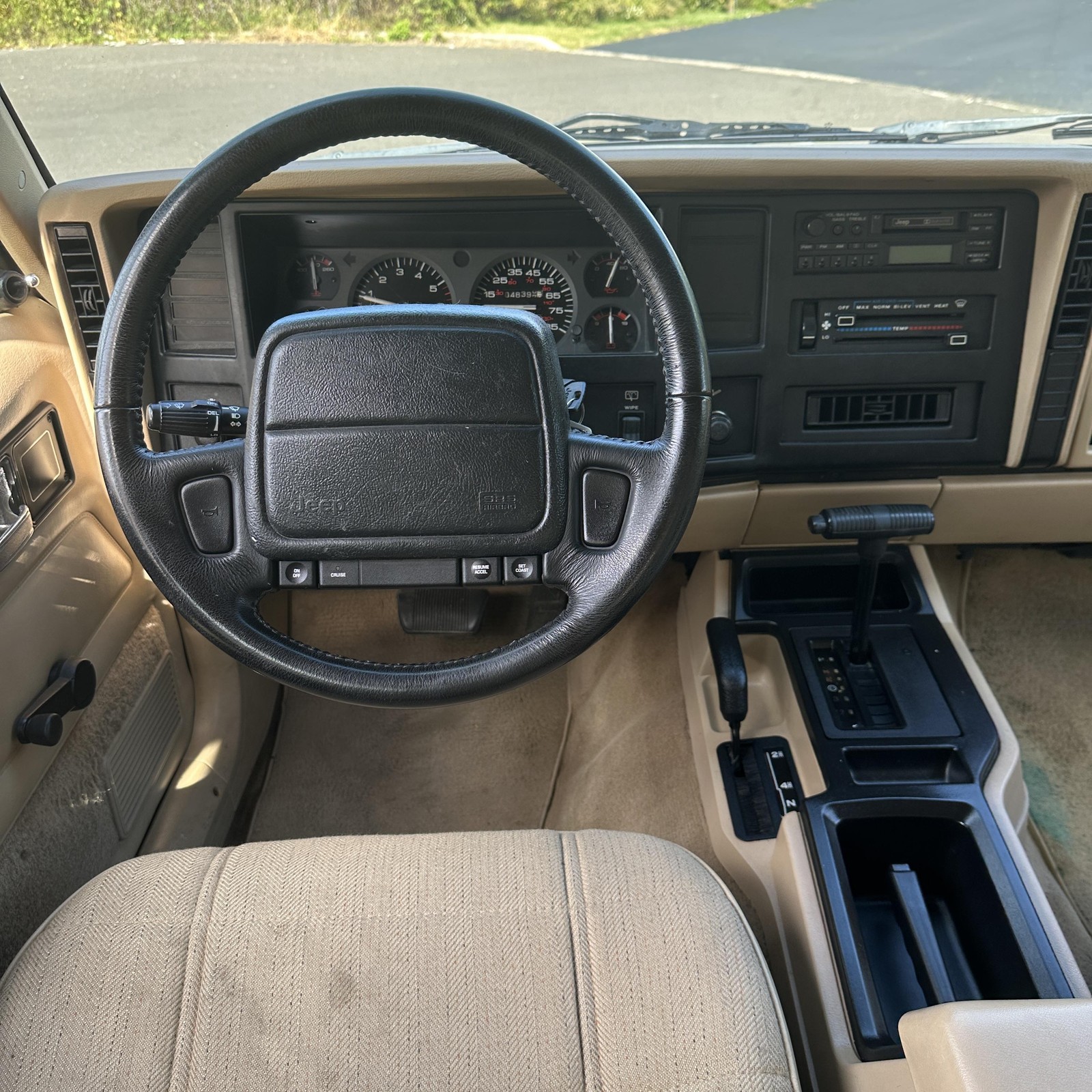 Jeep-Cherokee-1996-SPORT-UTILITY-4-DR-26