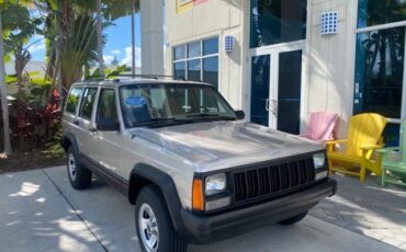 Jeep-Cherokee-1996-SUV-1