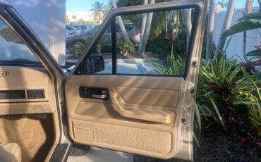 Jeep-Cherokee-1996-SUV-11