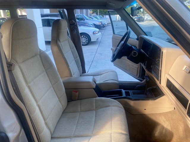 Jeep-Cherokee-1996-SUV-12