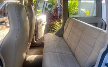 Jeep-Cherokee-1996-SUV-14