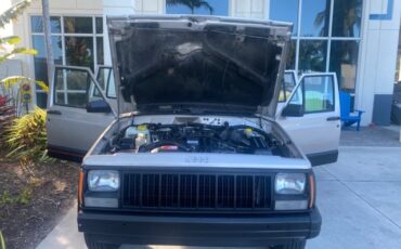 Jeep-Cherokee-1996-SUV-17