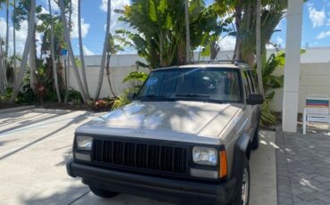 Jeep-Cherokee-1996-SUV-3