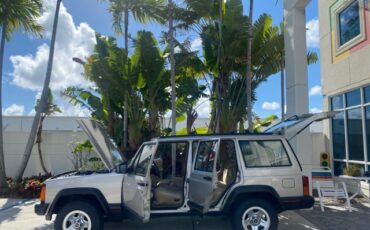 Jeep-Cherokee-1996-SUV-8