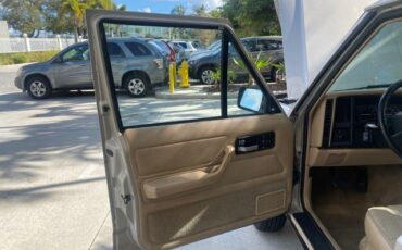 Jeep-Cherokee-1996-SUV-9