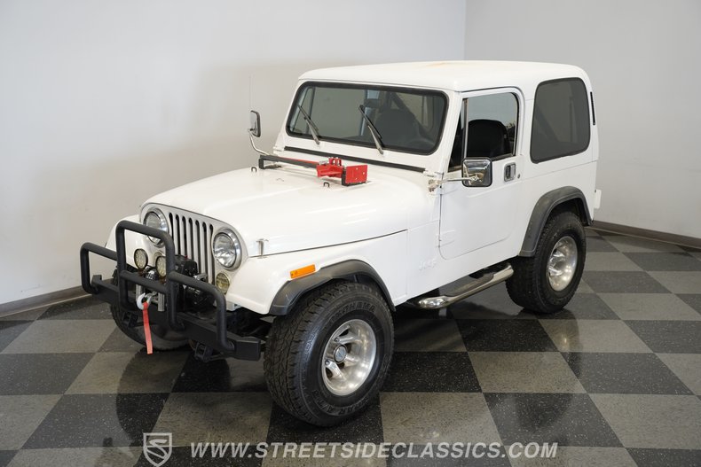 Jeep-Cj7-1982-White-Black-13