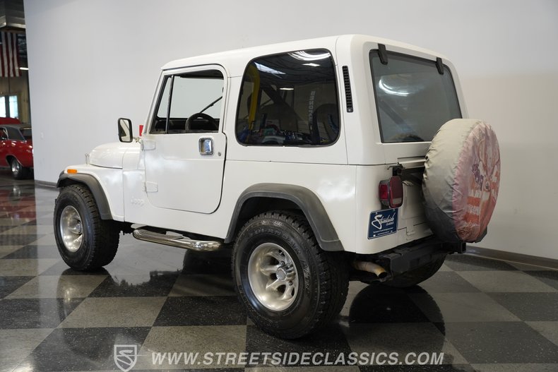 Jeep-Cj7-1982-White-Black-18