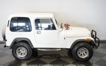 Jeep-Cj7-1982-White-Black-23