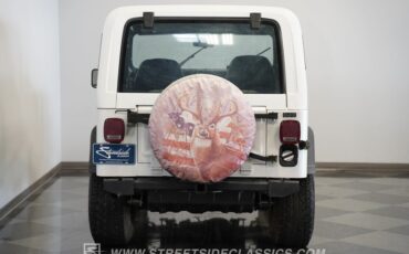 Jeep-Cj7-1982-White-Black-33