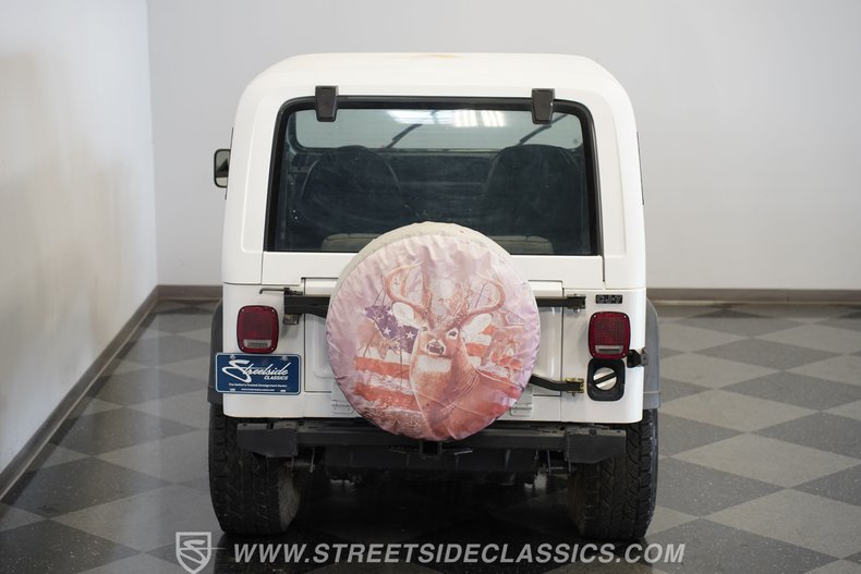 Jeep-Cj7-1982-White-Black-34