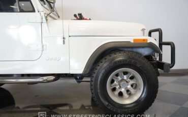 Jeep-Cj7-1982-White-Black-37