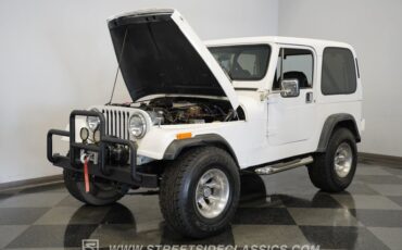 Jeep-Cj7-1982-White-Black-38