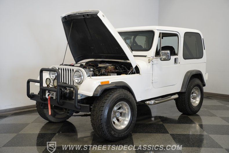 Jeep-Cj7-1982-White-Black-38