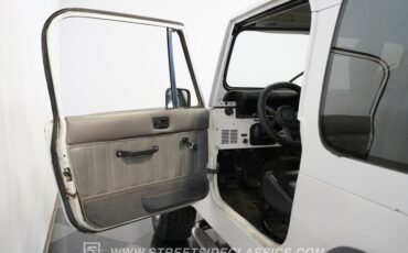 Jeep-Cj7-1982-White-Black-41