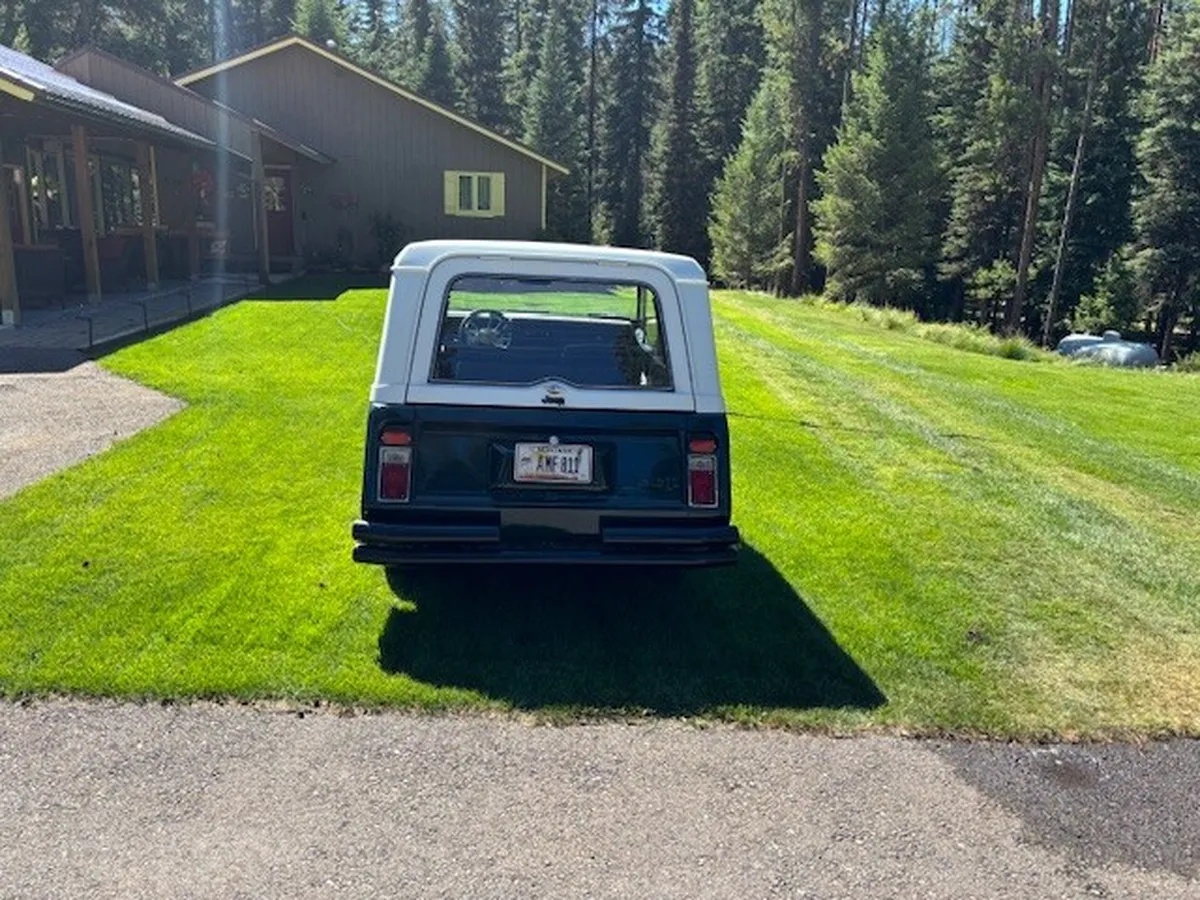 Jeep-Commando-1973-Black-Black-3