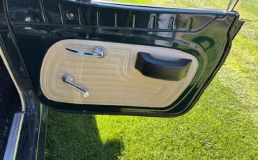 Jeep-Commando-1973-Black-Black