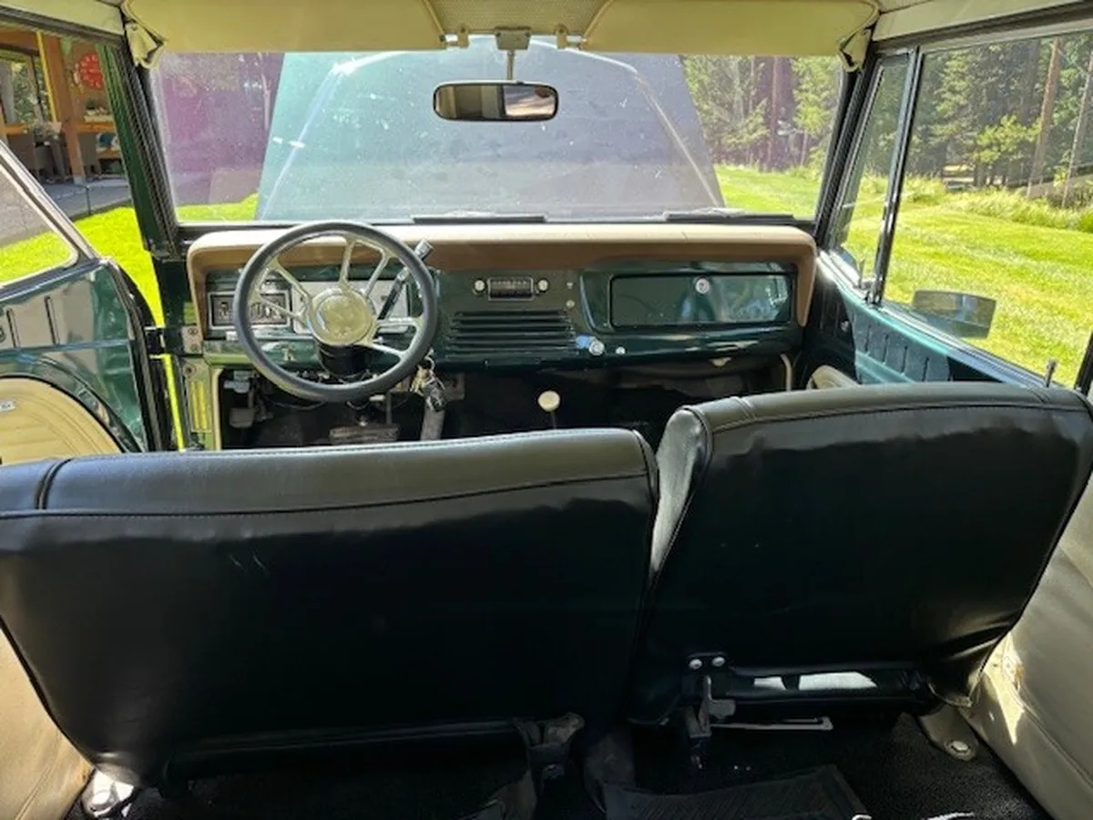 Jeep-Commando-1973-Black-Black-6