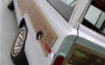 Jeep-Grand-Wagoneer-1986-SUV-19