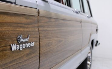 Jeep-Grand-Wagoneer-1986-SUV-26