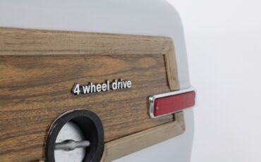 Jeep-Grand-Wagoneer-1986-SUV-29