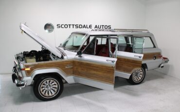 Jeep-Grand-Wagoneer-1986-SUV-37