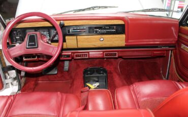 Jeep-Grand-Wagoneer-1986-SUV-6