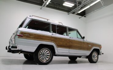 Jeep-Grand-Wagoneer-1986-SUV-8