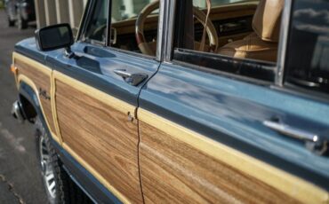 Jeep-Grand-Wagoneer-1988-SUV-10