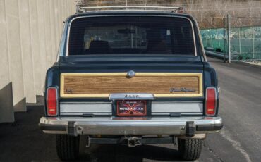 Jeep-Grand-Wagoneer-1988-SUV-27