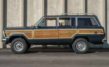 Jeep-Grand-Wagoneer-1988-SUV-29