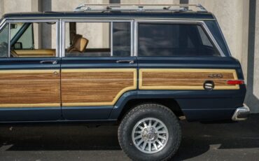 Jeep-Grand-Wagoneer-1988-SUV-34