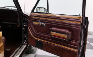 Jeep-Grand-Wagoneer-1989-Station-Wagon-19