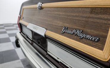 Jeep-Grand-Wagoneer-1989-Station-Wagon-23