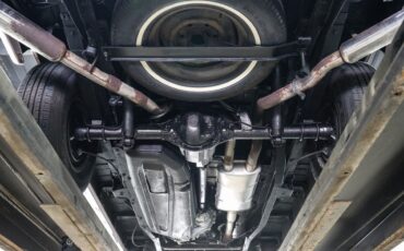 Jeep-Grand-Wagoneer-1989-Station-Wagon-28