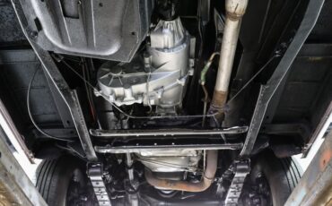 Jeep-Grand-Wagoneer-1989-Station-Wagon-31