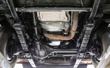 Jeep-Grand-Wagoneer-1989-Station-Wagon-32