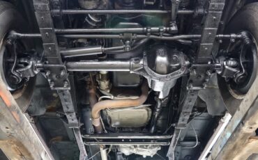 Jeep-Grand-Wagoneer-1989-Station-Wagon-33