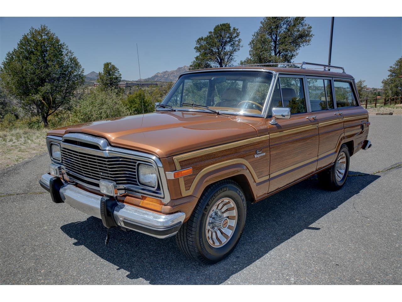 Jeep-Grand-wagoneer-1985-Sand-Tan-10