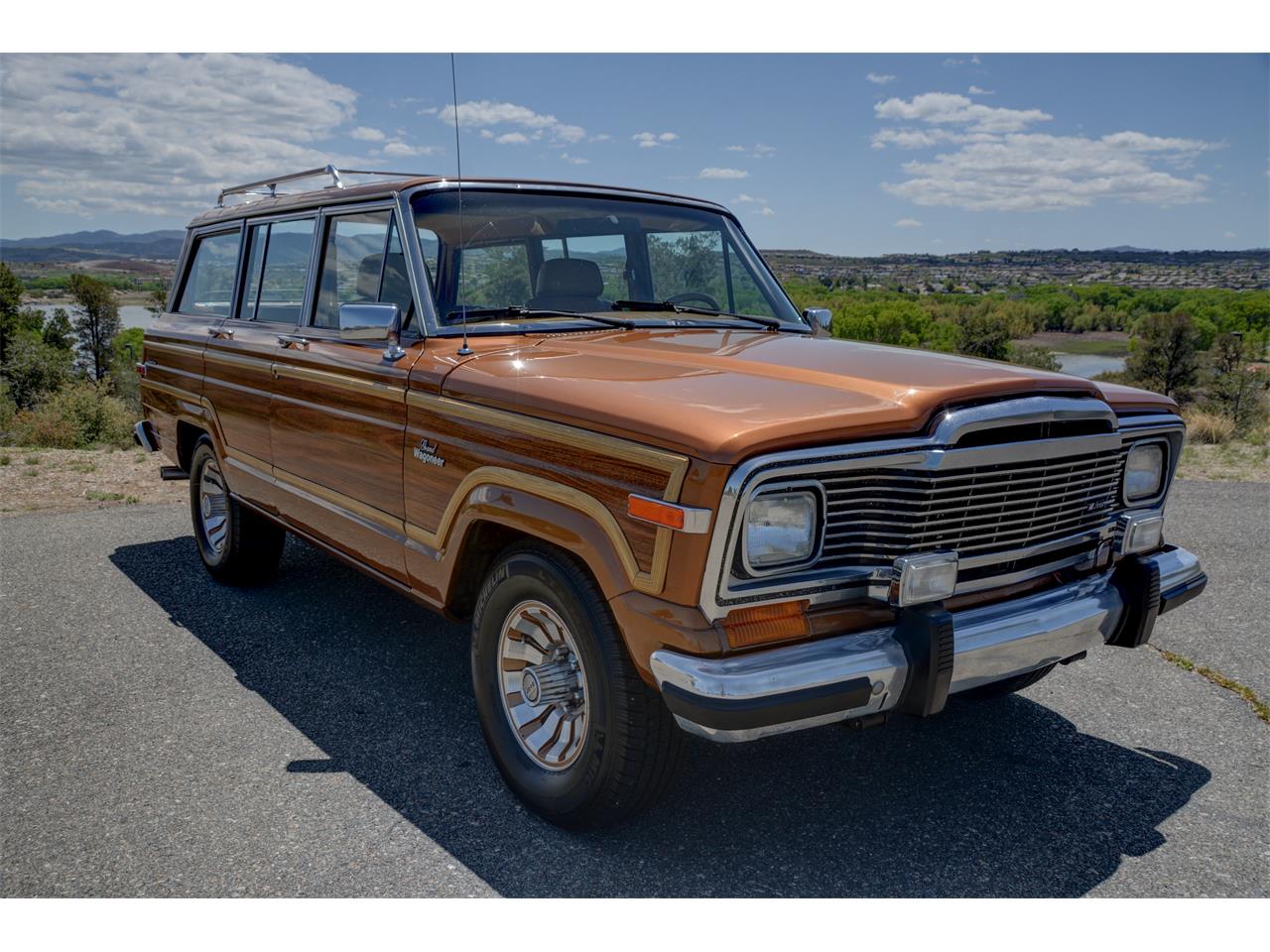 Jeep-Grand-wagoneer-1985-Sand-Tan-16